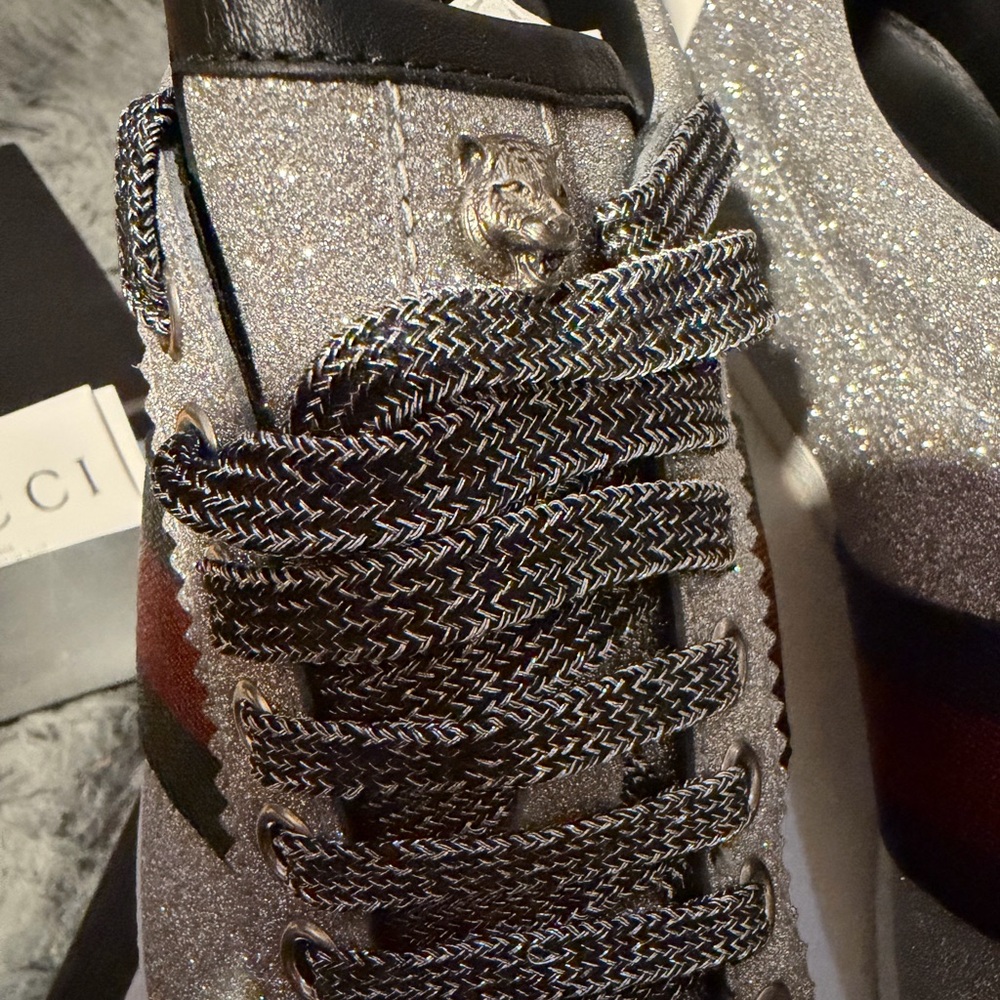 Gucci Silver Glitter Sneakers with Red and Blue Stripes - Picture 2 of 8